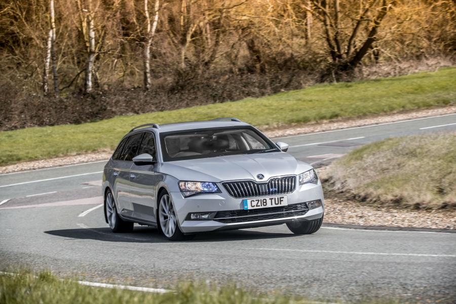  Skoda Superb Combi Amoured 2018 года  (UK) (фото 3 из 4)